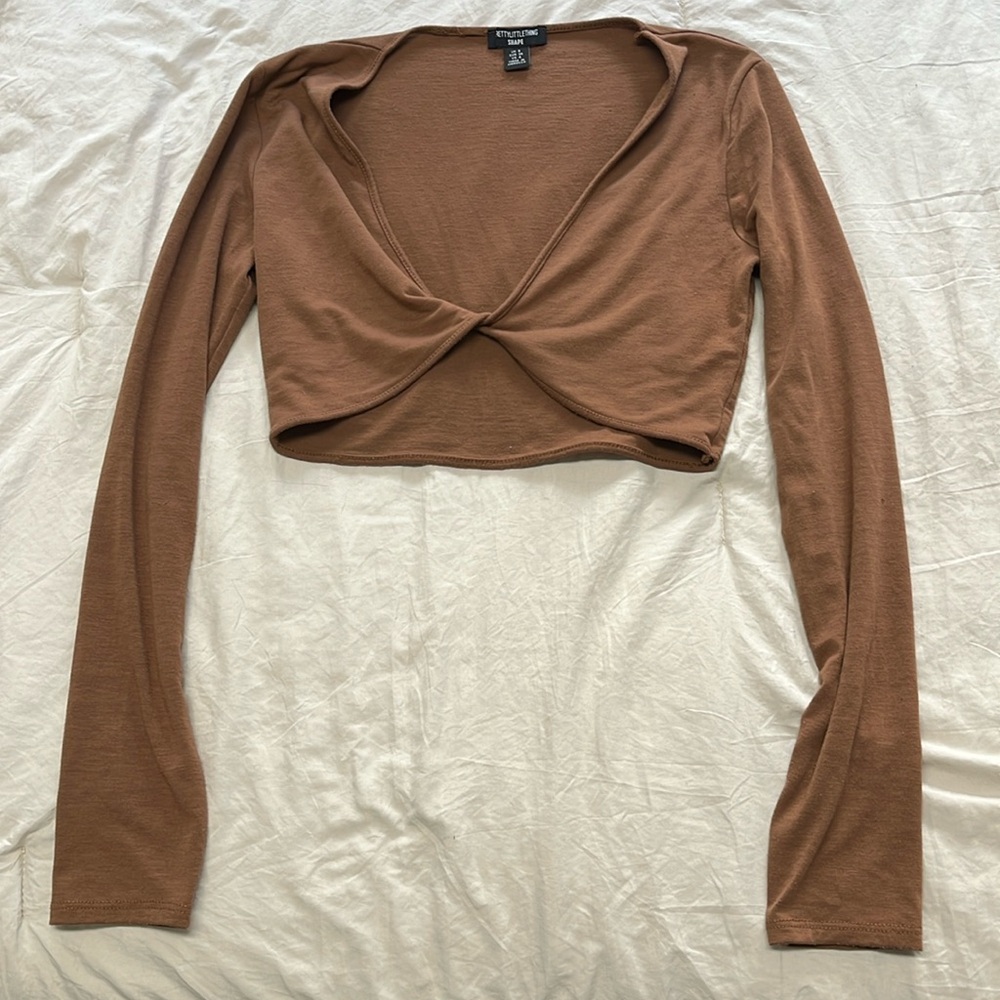 Long sleeve deep twist top